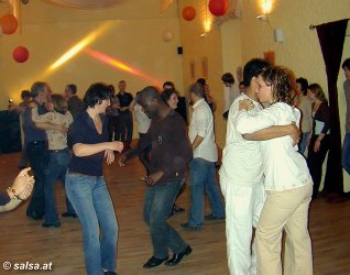 Salsa im El Corazon Aachen