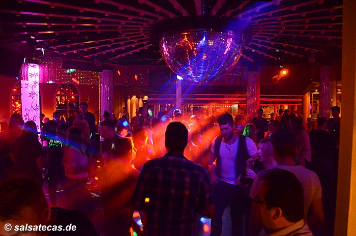 Salsa im Prater Bochum mit DJane Susanne