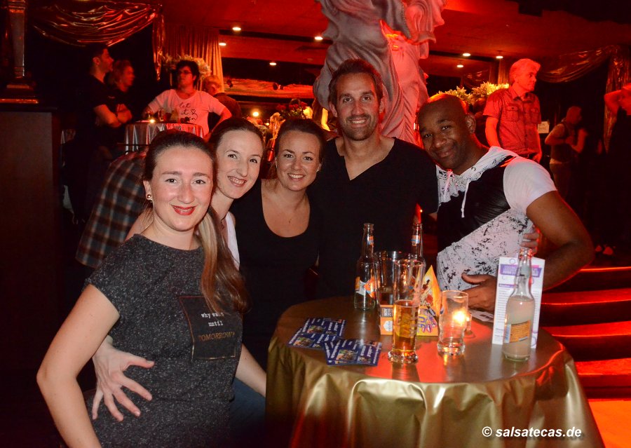 Salsa im Prater Bochum mit DJane Susanne