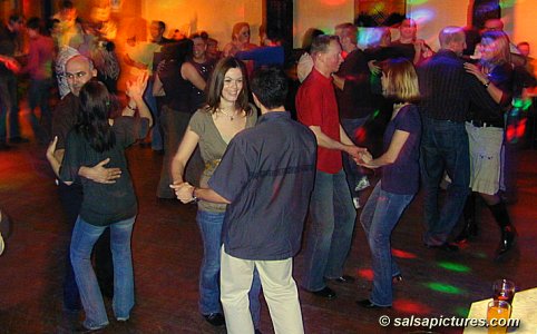 Salsa in Hhr-Grenzhausen bei Koblenz: die Gass